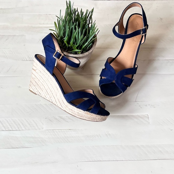 SOLD American Eagle 11 Navy Blue Espadrille Wedge Sandals - Picture 9 of 14
